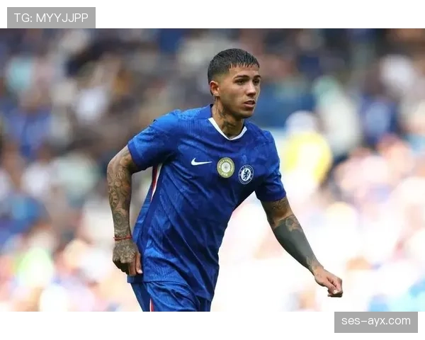 恩佐在切尔西重建中的战术角色与核心地位解析